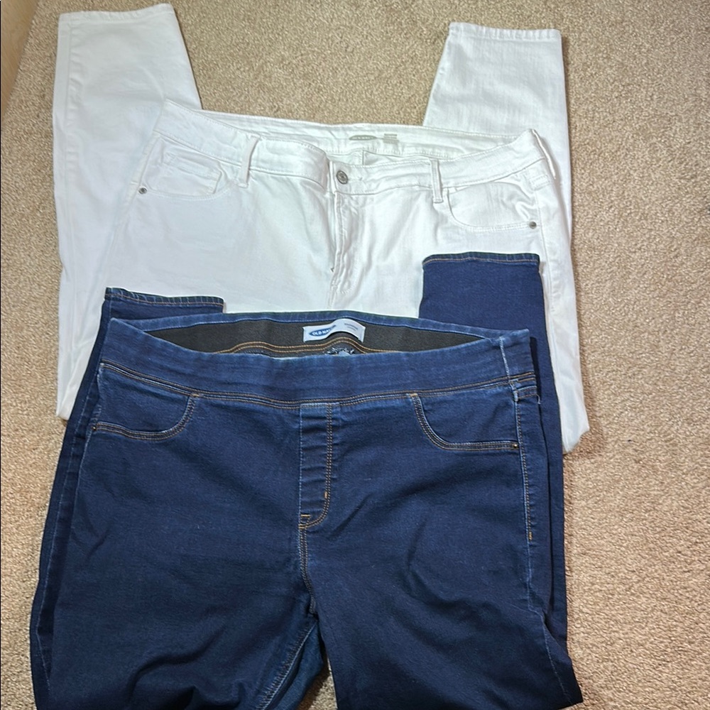 Women's Old Navy Jean Blue and ”White “Rockstar Super Skinny”Jeans